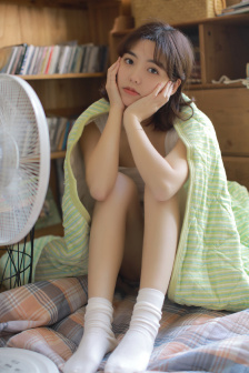 比基尼泳衣三角